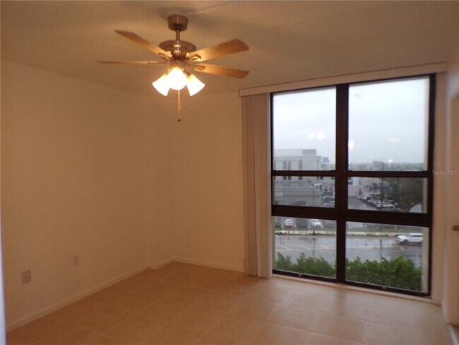 Building Photo - 21405 Olean Blvd