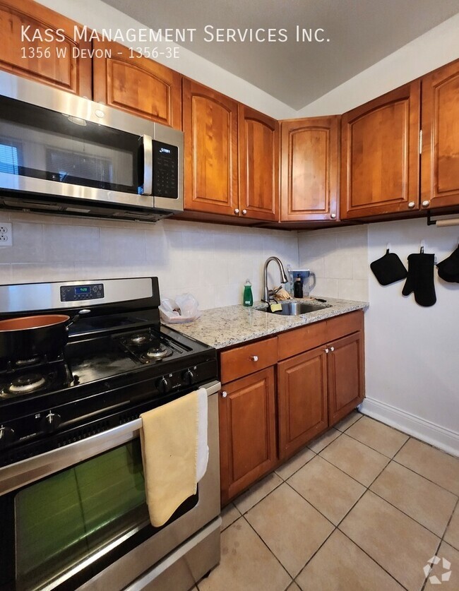 Building Photo - 1356 W Devon-1356-3E