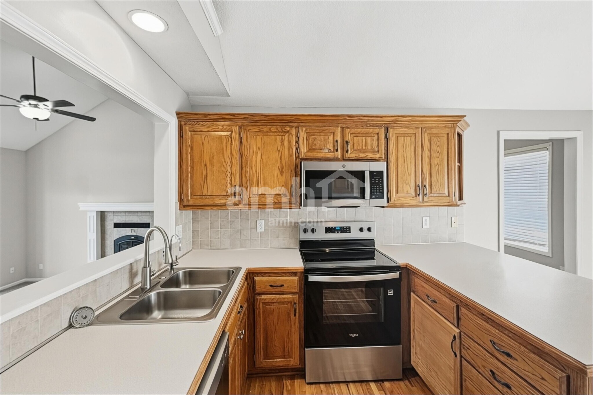 Building Photo - 2105 SW Eyrie Rd