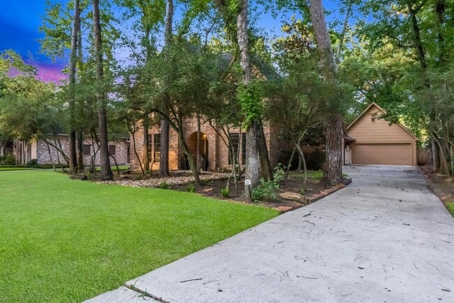 Building Photo - 122 E Placid Hill Cir