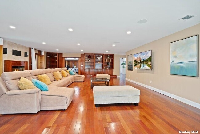 Building Photo - 29 The Grasslands