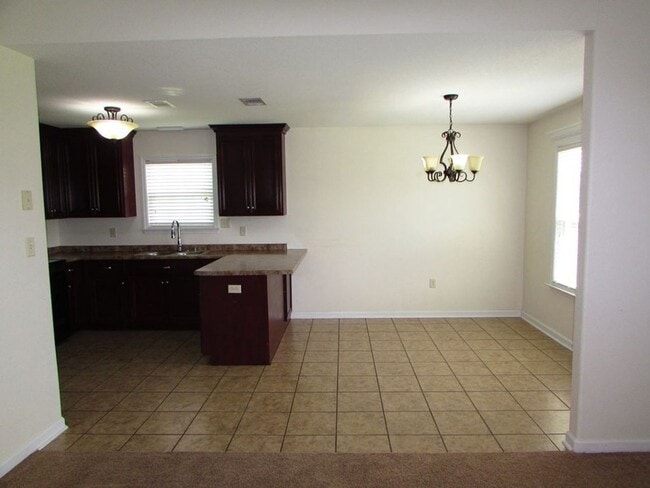 Building Photo - Modern Comfort: Your Ideal Rental Home in Valdosta, GA. Minutes from Moody Air Force Base