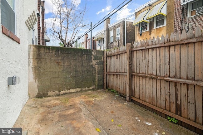 Building Photo - 1424 S Marston St