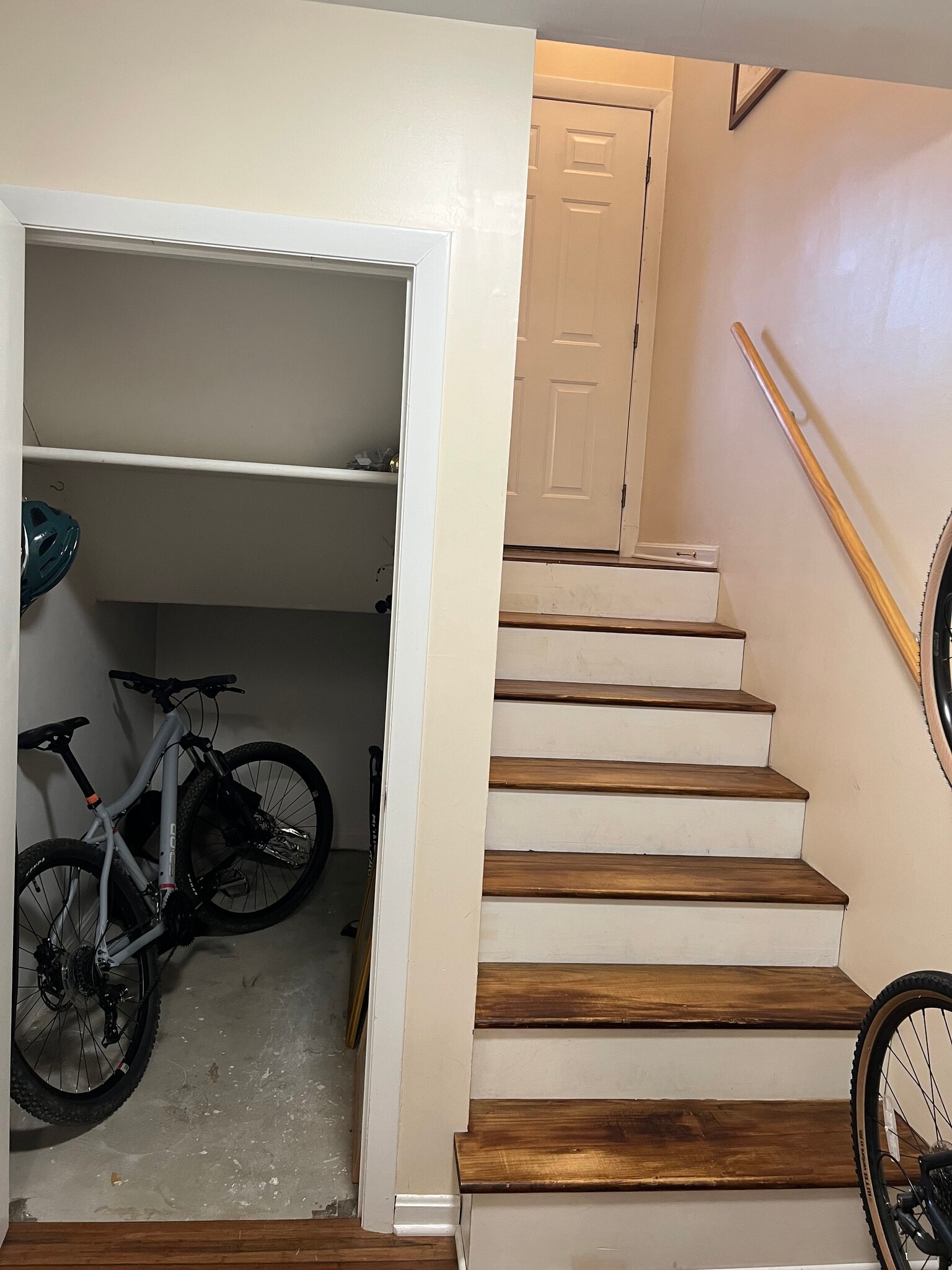 Building Photo - 88 Kriskarli Dr