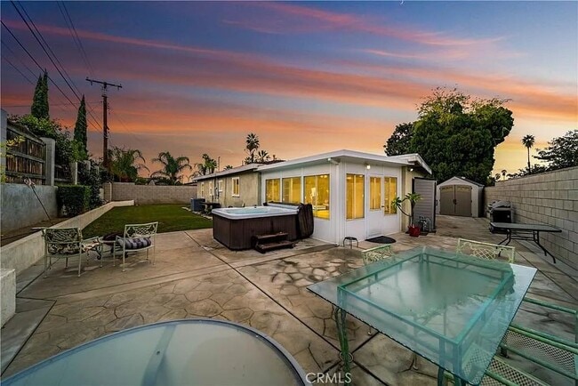 Building Photo - 8228 Oakhurst Pl