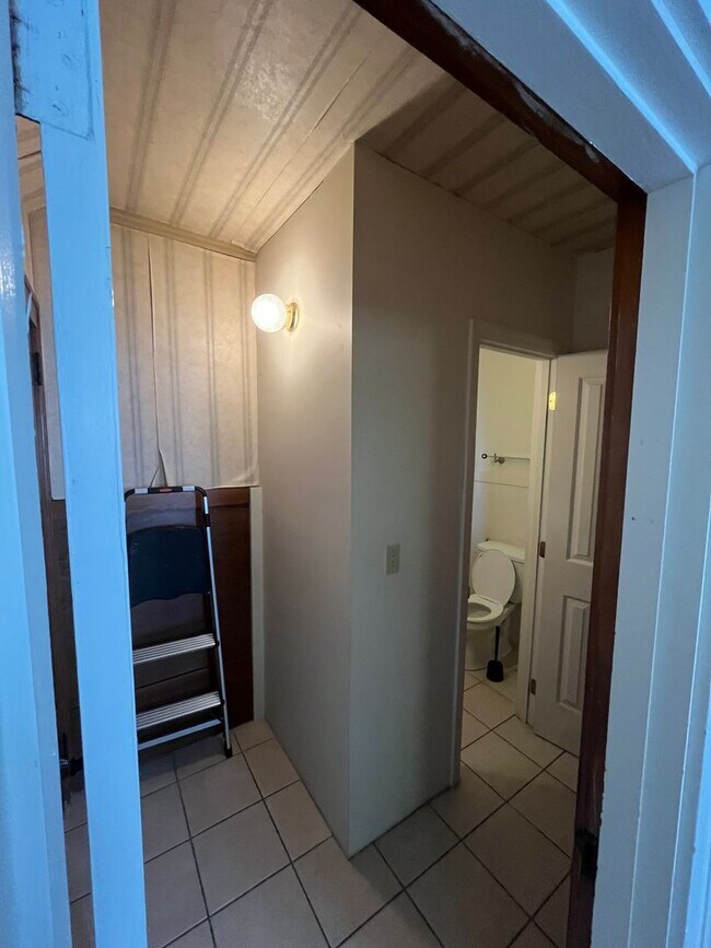 Building Photo - 3 Bedroom Squirrel Hill Home Available Now!