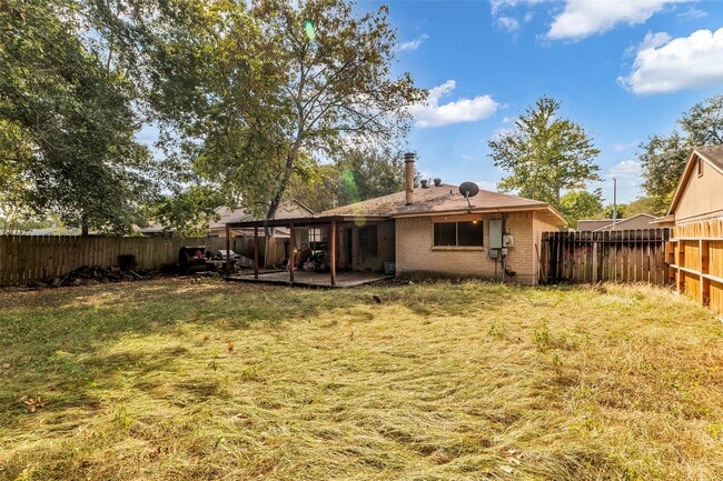 Building Photo - 23422 Wintergate Dr