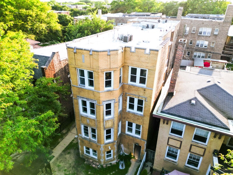 Building Photo - 7948 S Evans Ave