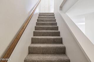 Building Photo - 935 N Granite Reef Rd