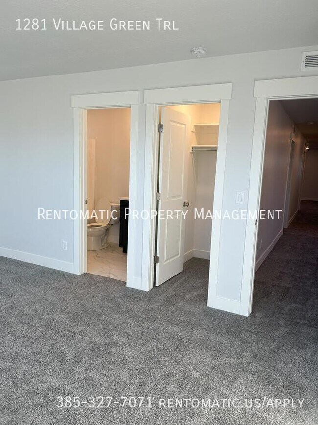 Building Photo - 1281 Vlg Grn Trl