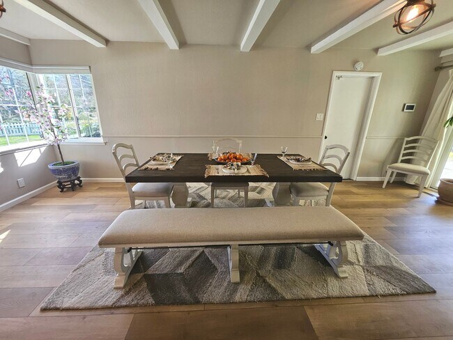 Building Photo - Charming Walnut Creek Ranch-Style Home