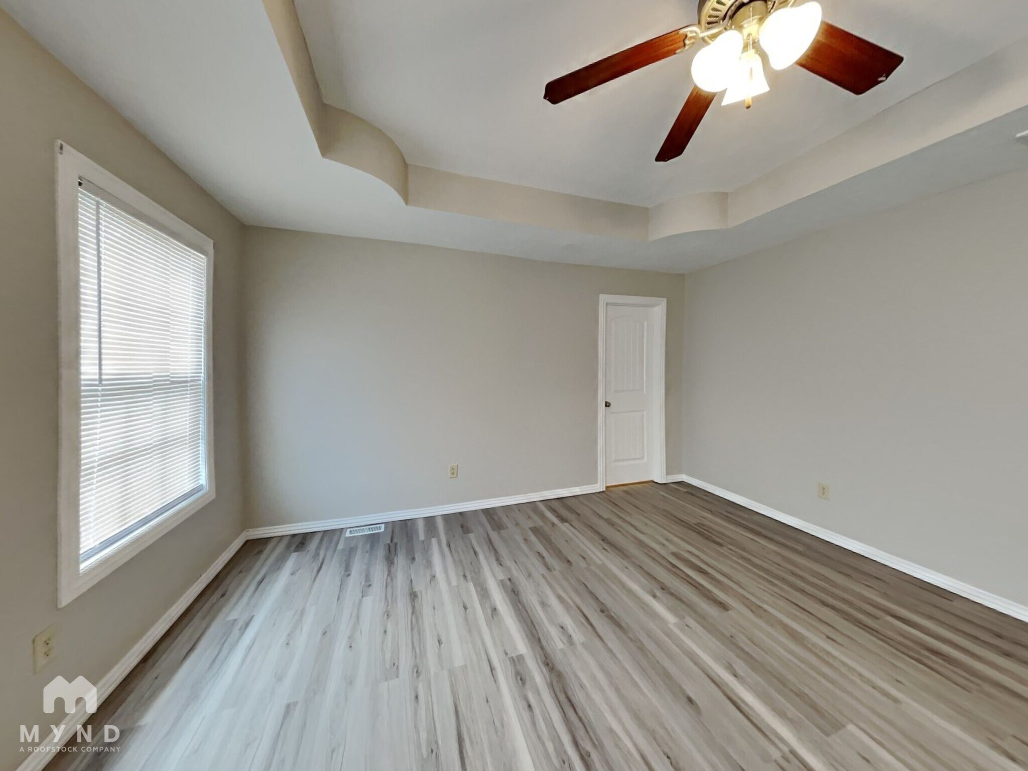 Building Photo - 111 N Peach Brook