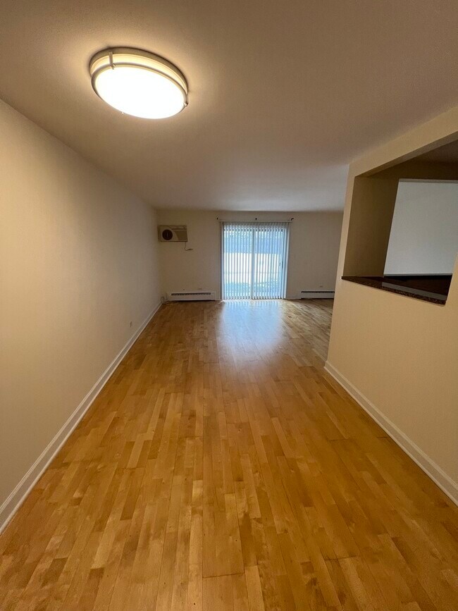 Building Photo - 2426 N Kennicott Dr