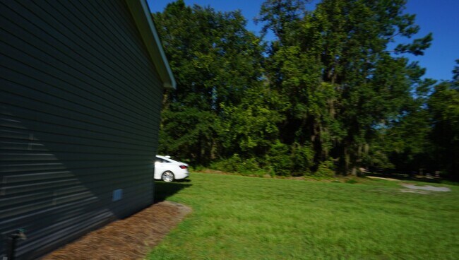 Building Photo - 3876 Rowell Rd