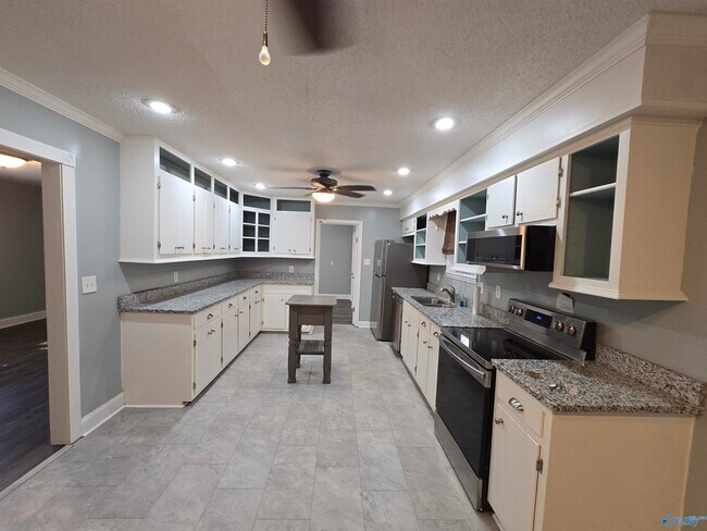 Building Photo - 159 Mallard Dr