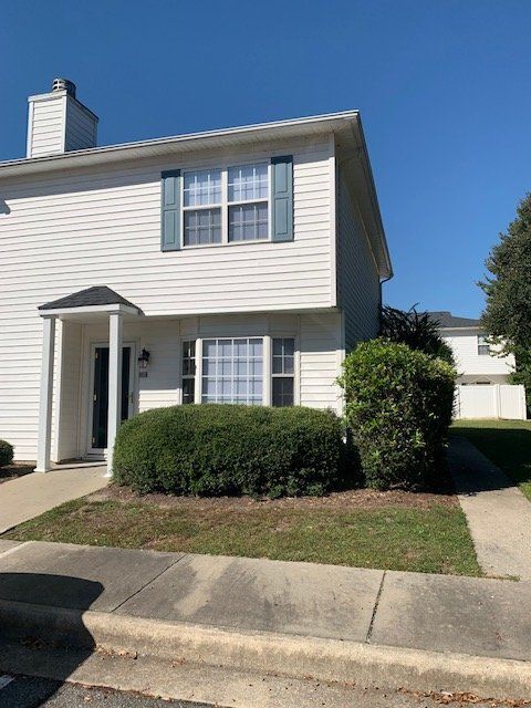 Building Photo - 3835 Sterling Pointe Dr