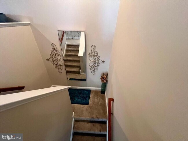 Building Photo - 101 Richards Way