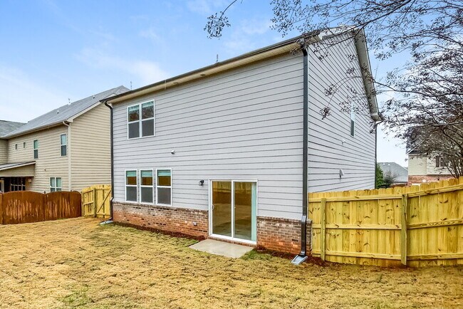 Building Photo - 101 Hamilton Pointe Dr