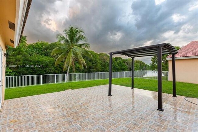 Building Photo - 4148 SW 153rd Terrace