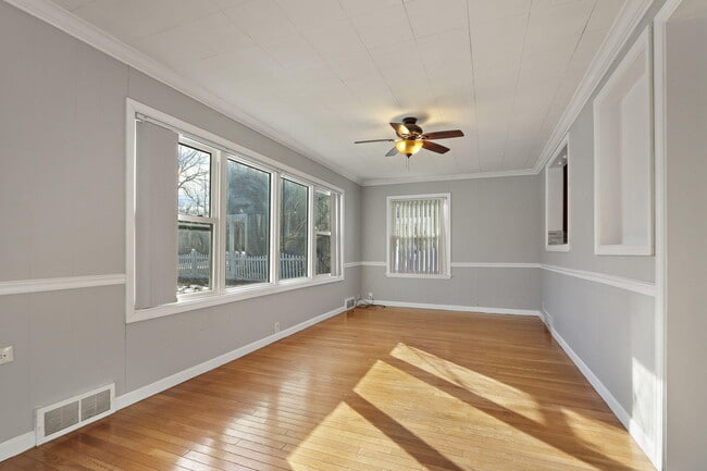 Building Photo - 1342 Lucille Ave