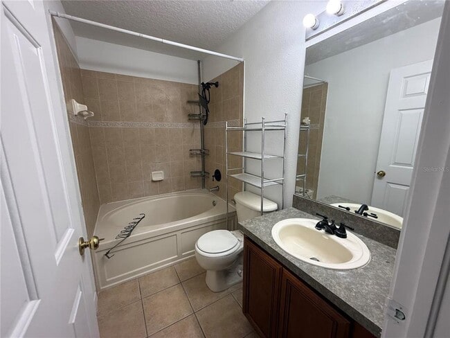 Building Photo - 201 Drawbridge Ln