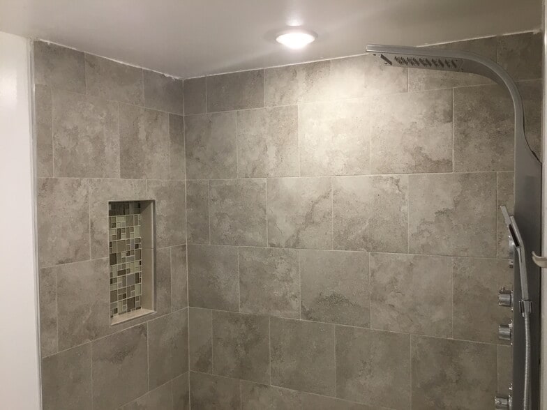 Building Photo - 42 Rockland Drive