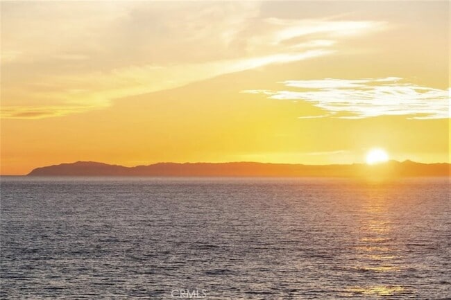 Building Photo - 31877 Circle Dr