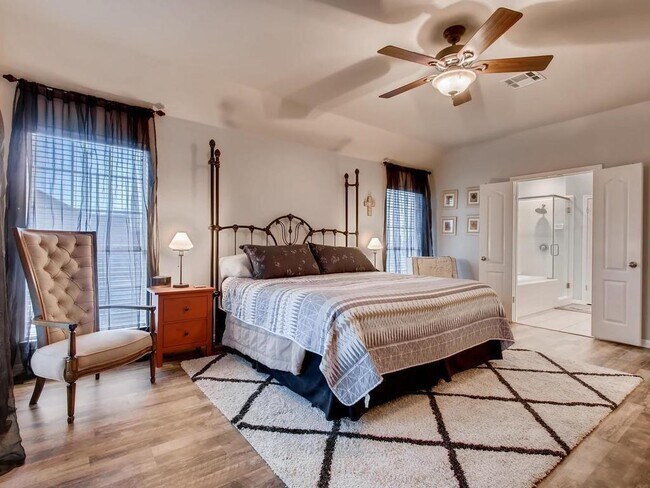 Building Photo - 9409 Jenaro Ct