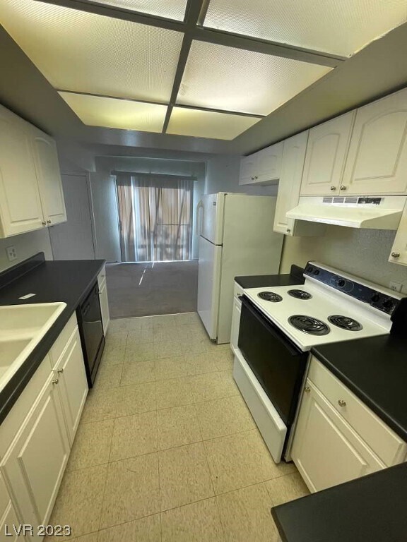 Building Photo - 241 Misty Isle Ln