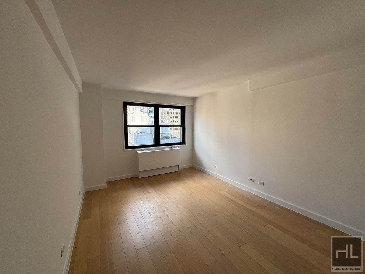 Building Photo - East 39th Street