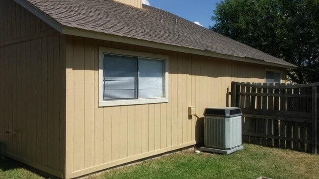 Building Photo - 507 Cutty Trail