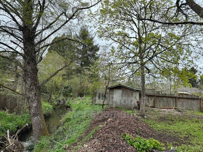 Building Photo - 2315 NW Circle Blvd