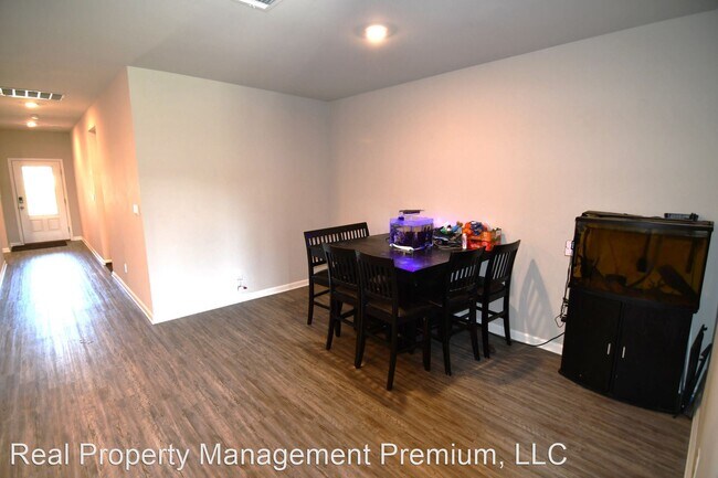 Building Photo - 4 br, 2 bath House - 16017 Olive Grove Dr