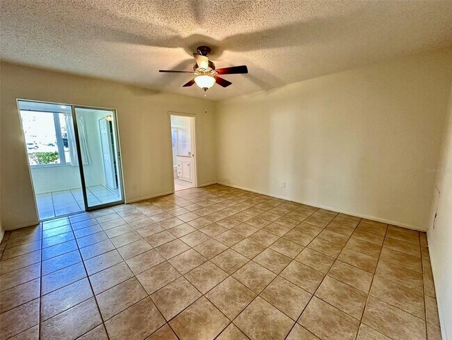 Building Photo - 2073 Denmark St