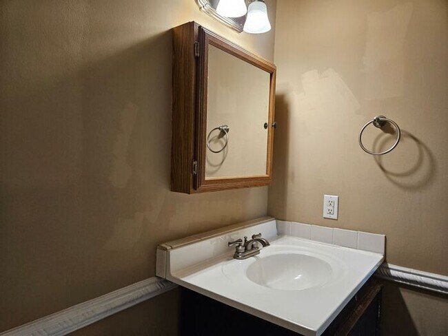 Building Photo - Harbison !!!