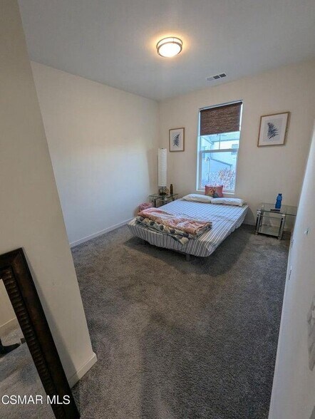 Building Photo - 140 Farmhouse Dr