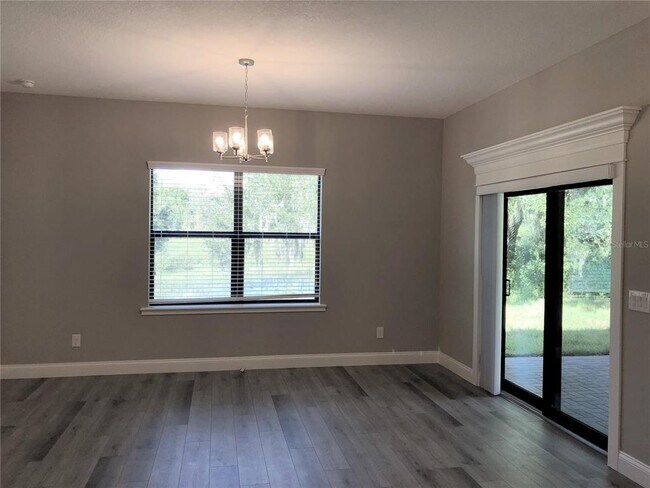 Building Photo - 957 Deming Dr