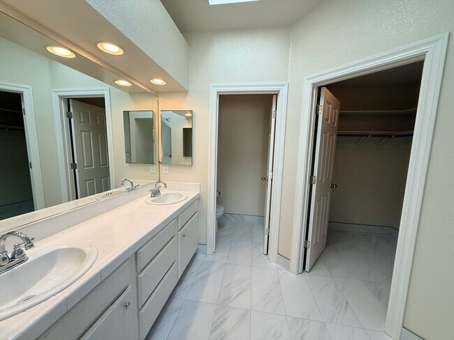 Building Photo - 3056 Alpine Creek Rd