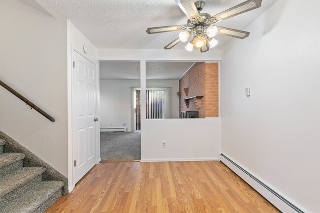 Building Photo - 1145 Willow Bend Cir