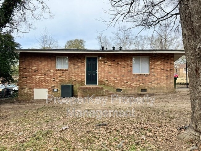 Building Photo - 4846 Maplewood Dr