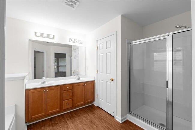Building Photo - 3127 Wyesham Cir