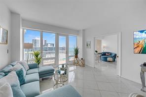 Building Photo - 4020 Galt Ocean Dr