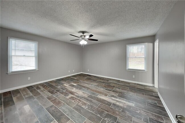 Building Photo - 304 Winchester Way