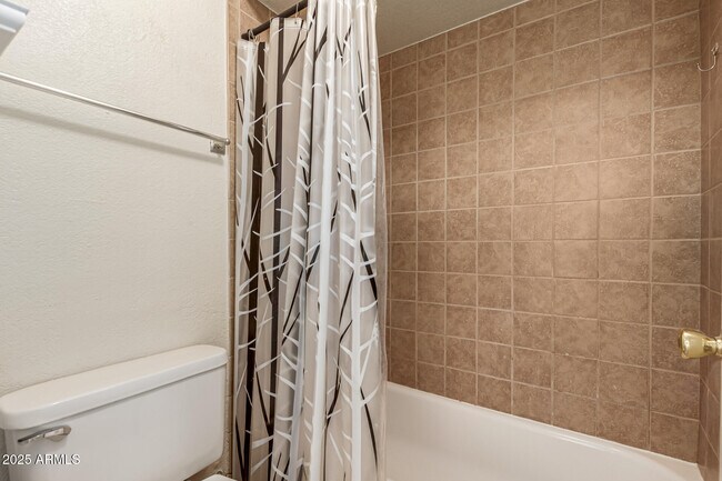 Building Photo - 3601 W Tierra Buena Ln