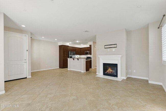 Building Photo - 1521 Silver Shadow Dr