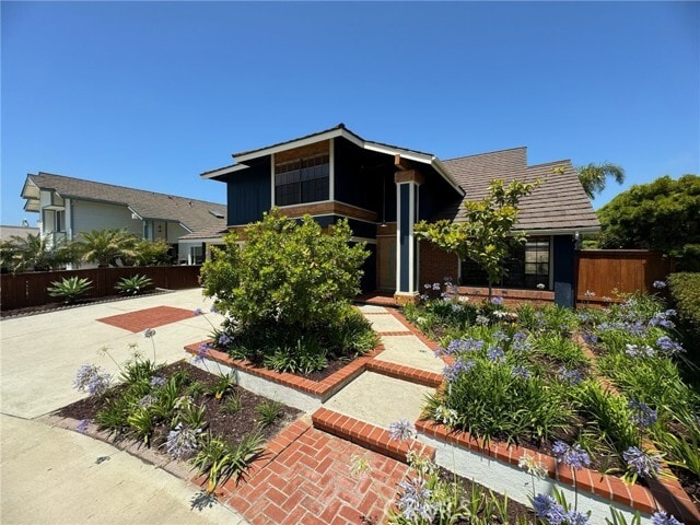 Building Photo - 27515 Via Valor