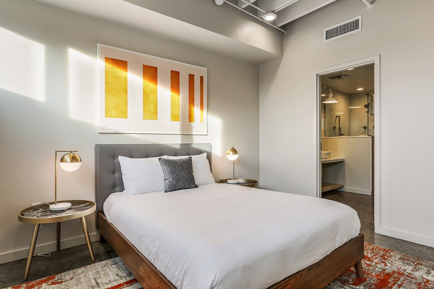 Building Photo - 527 St Joseph St