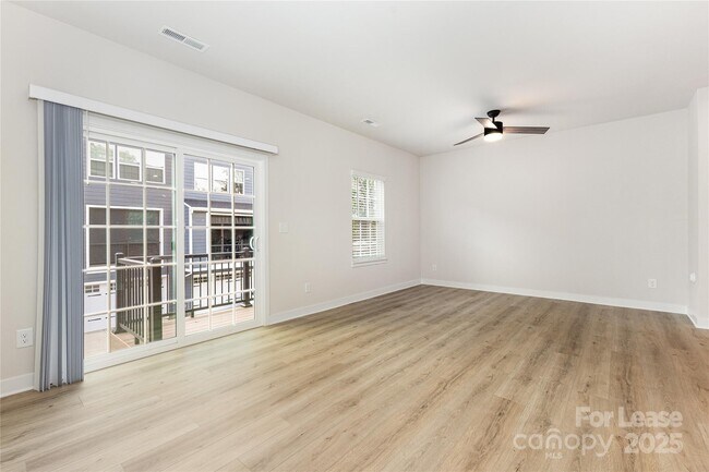 Building Photo - 306 New Gallant Dr