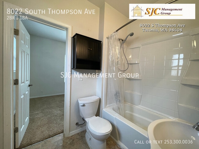 Building Photo - 8022 S Thompson Ave