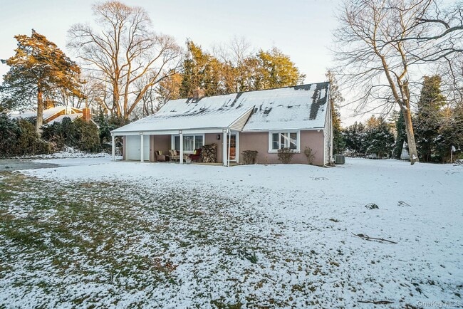 Building Photo - 6 Fairfields Ln